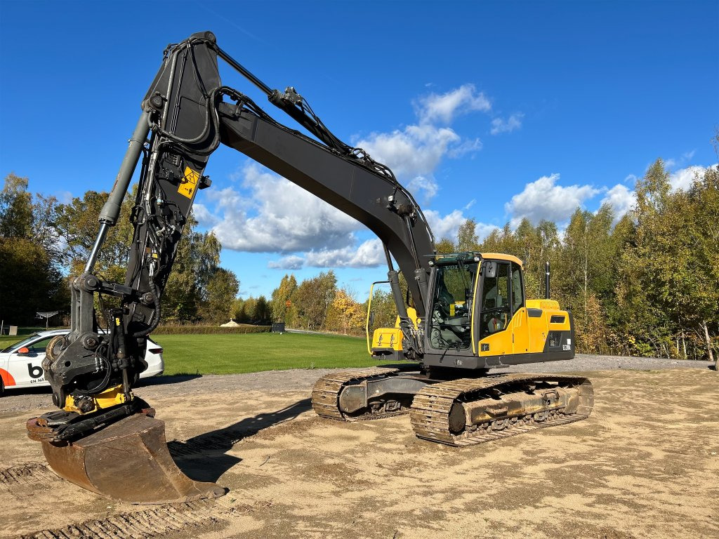 Volvo EC 220DL - Rupsgraafmachine: afbeelding 1 Volvo EC 220DL - Rupsgraafmachine: afbeelding 1