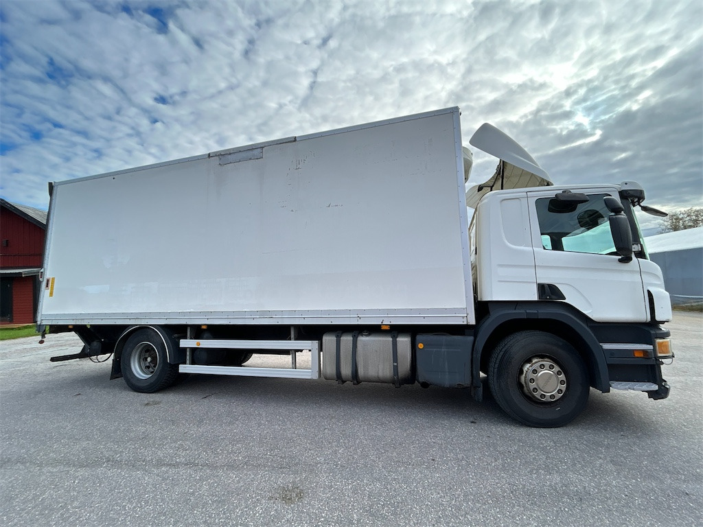 SCANIA P270DB4X2MNB - Vrachtwagen: afbeelding 4 SCANIA P270DB4X2MNB - Vrachtwagen: afbeelding 4