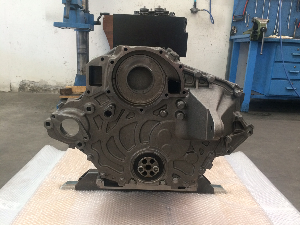 MOTORE MAN D0836LUH41 - 240CV - EURO 3 - BUS - Orizzontale - Motor voor Bus: afbeelding 3 MOTORE MAN D0836LUH41 - 240CV - EURO 3 - BUS - Orizzontale - Motor voor Bus: afbeelding 3