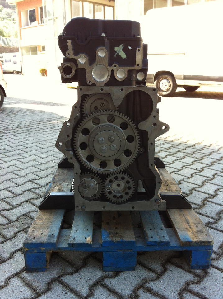MOTORE MAN D2066LOH02 - Motor: afbeelding 2 MOTORE MAN D2066LOH02 - Motor: afbeelding 2
