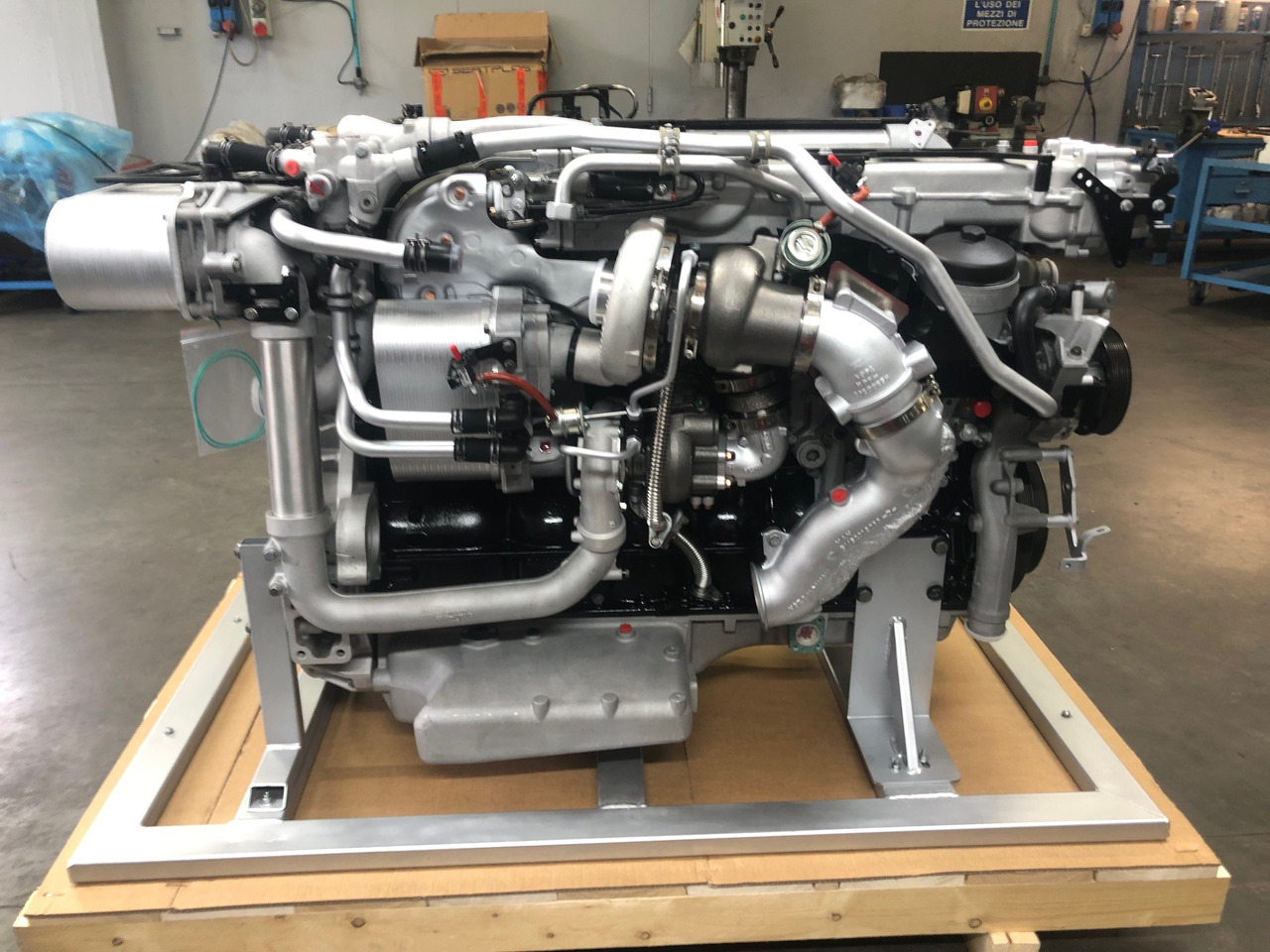 MOTORE MAN D2066LOH28 / MAN D2066 LOH28 - Motor: afbeelding 2 MOTORE MAN D2066LOH28 / MAN D2066 LOH28 - Motor: afbeelding 2