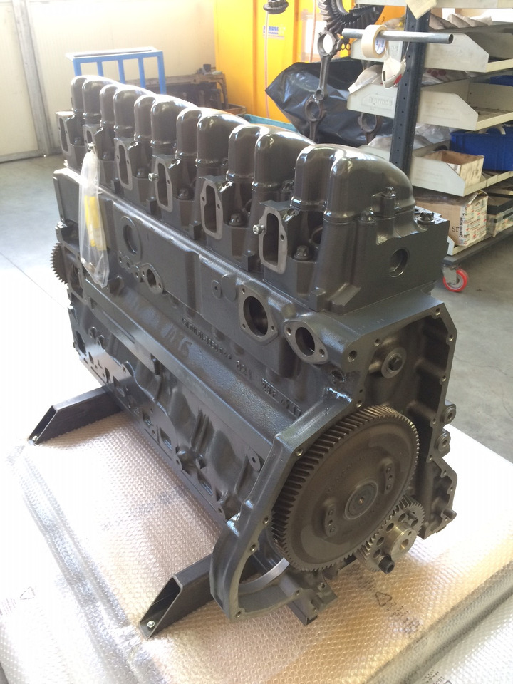 MOTORE MAN D2866LUH05 / D2866 LUH05- 370CV - EURO 1 - Motor: afbeelding 4 MOTORE MAN D2866LUH05 / D2866 LUH05- 370CV - EURO 1 - Motor: afbeelding 4