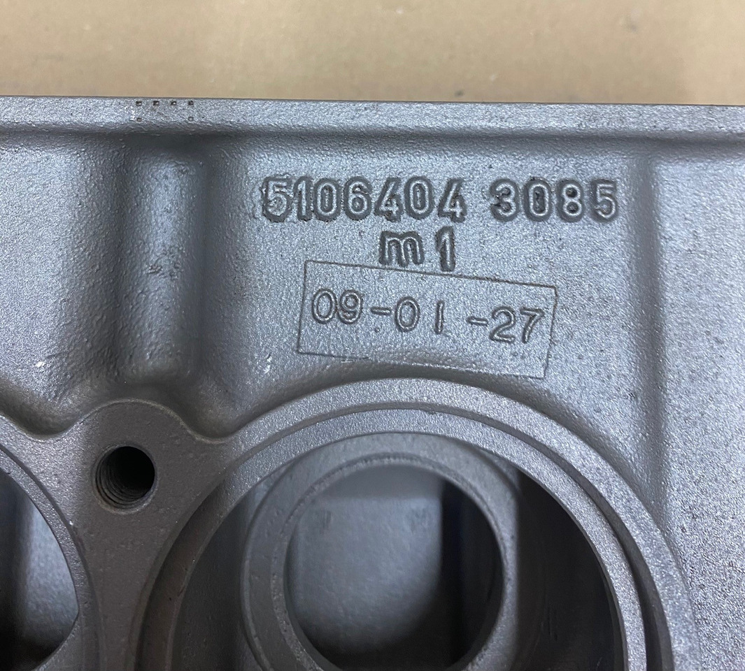 SCATOLA TERMOSTATO/ALLOGGIAMENTO TERMOSTATO MAN 51064040095 - Thermostaat voor Vrachtwagen: afbeelding 3 SCATOLA TERMOSTATO/ALLOGGIAMENTO TERMOSTATO MAN 51064040095 - Thermostaat voor Vrachtwagen: afbeelding 3