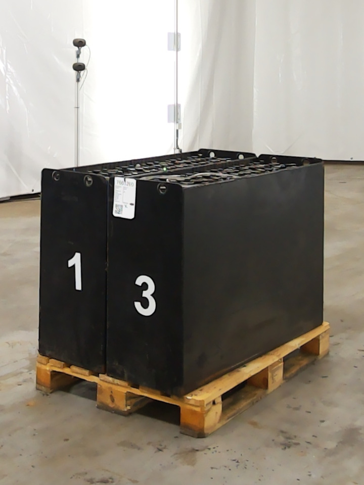 Weitere 2XBATTERIEN - Bouwmachine: afbeelding 2 Weitere 2XBATTERIEN - Bouwmachine: afbeelding 2