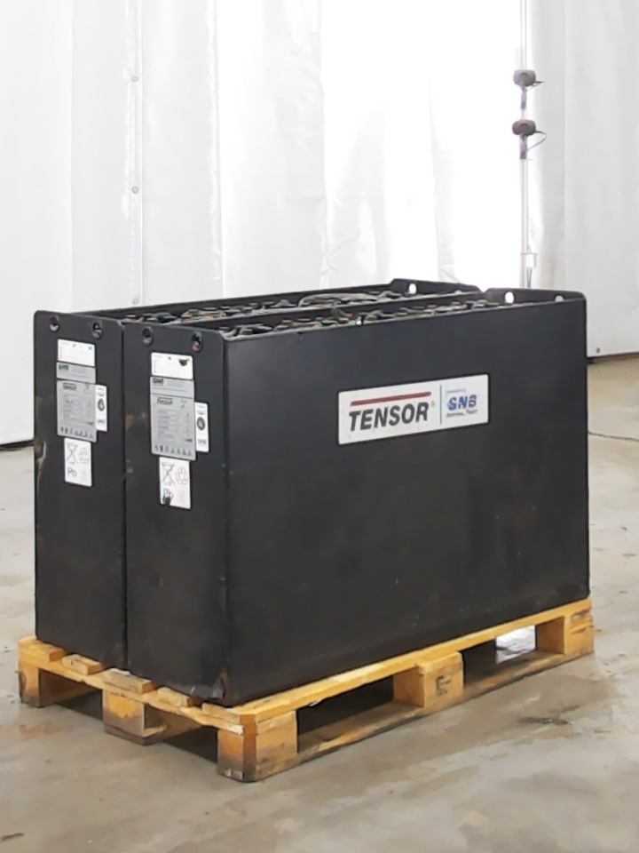 Weitere 2XBATTERIEN - Bouwmachine: afbeelding 1 Weitere 2XBATTERIEN - Bouwmachine: afbeelding 1