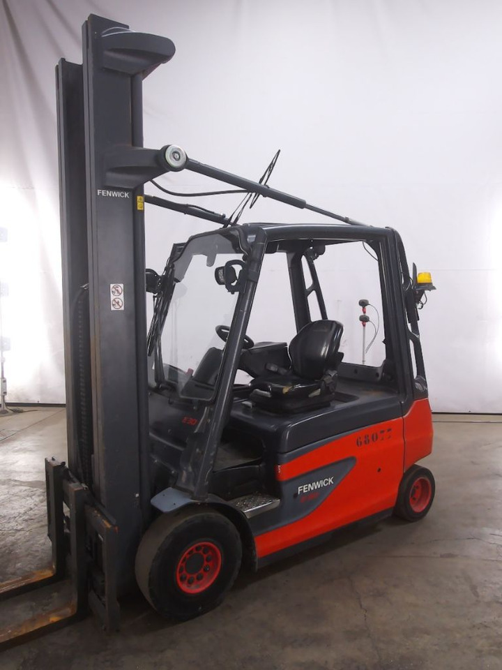 Linde E30L-01 - Elektrische heftruck: afbeelding 1 Linde E30L-01 - Elektrische heftruck: afbeelding 1