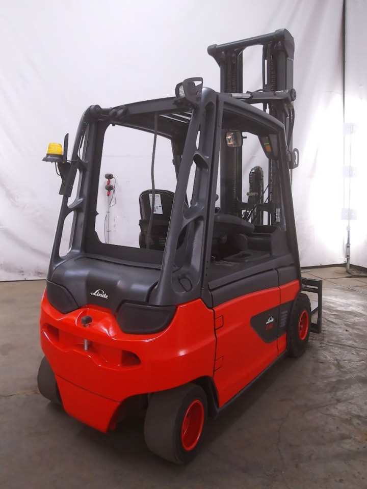 Linde E30L - Elektrische heftruck: afbeelding 2 Linde E30L - Elektrische heftruck: afbeelding 2