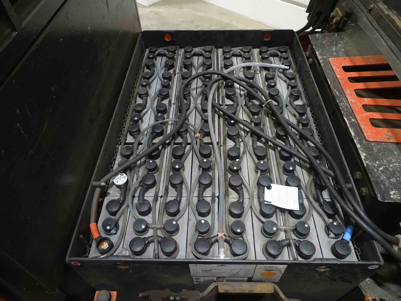 Linde P250 - Elektrische trekker: afbeelding 4 Linde P250 - Elektrische trekker: afbeelding 4
