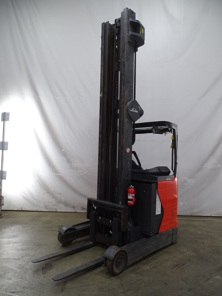 Linde R16HD-01 - Reach truck: afbeelding 1 Linde R16HD-01 - Reach truck: afbeelding 1