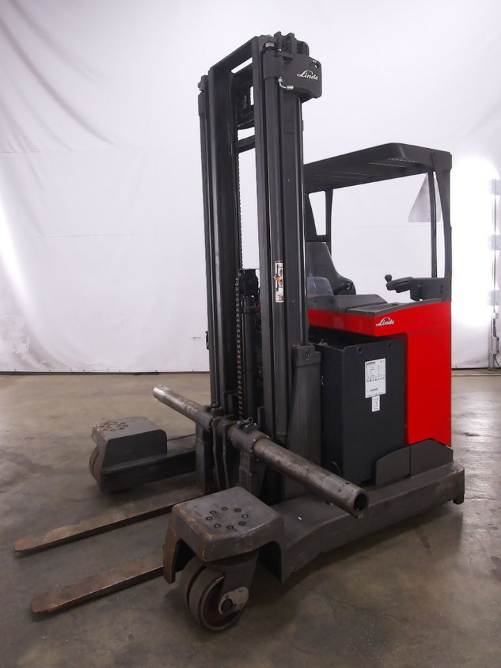 Linde UFW250DTFVRG585 - Reach truck: afbeelding 1 Linde UFW250DTFVRG585 - Reach truck: afbeelding 1