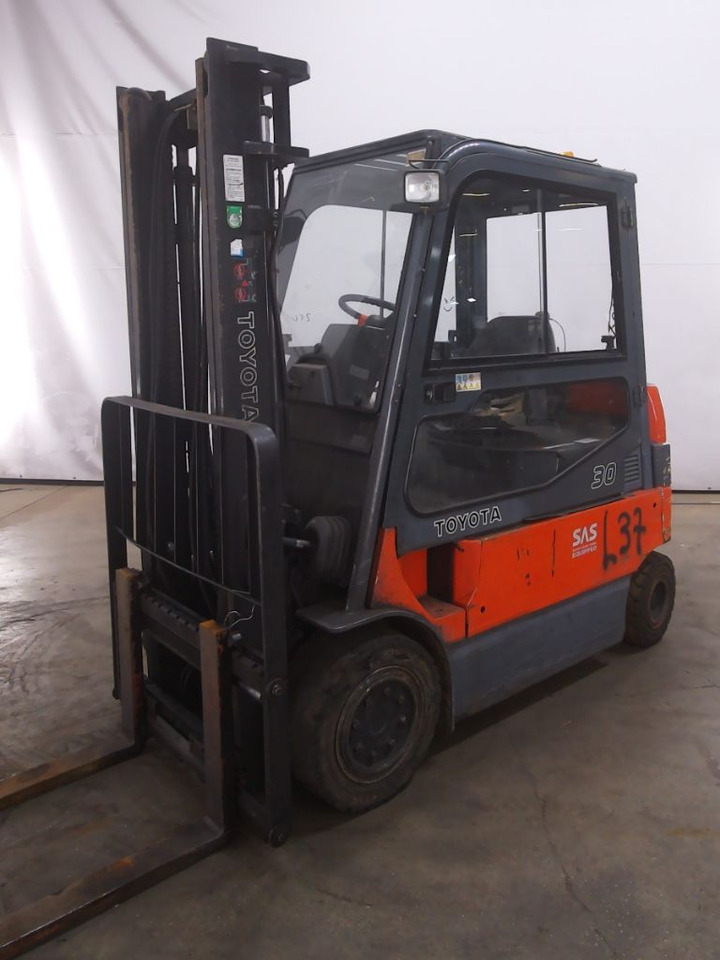 Toyota 7FBMF30 - Elektrische heftruck: afbeelding 1 Toyota 7FBMF30 - Elektrische heftruck: afbeelding 1