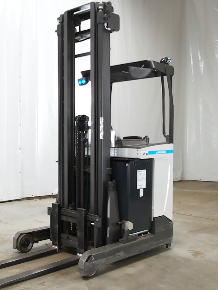 UniCarriers ULS140DTFVXE675 - Reach truck: afbeelding 1 UniCarriers ULS140DTFVXE675 - Reach truck: afbeelding 1