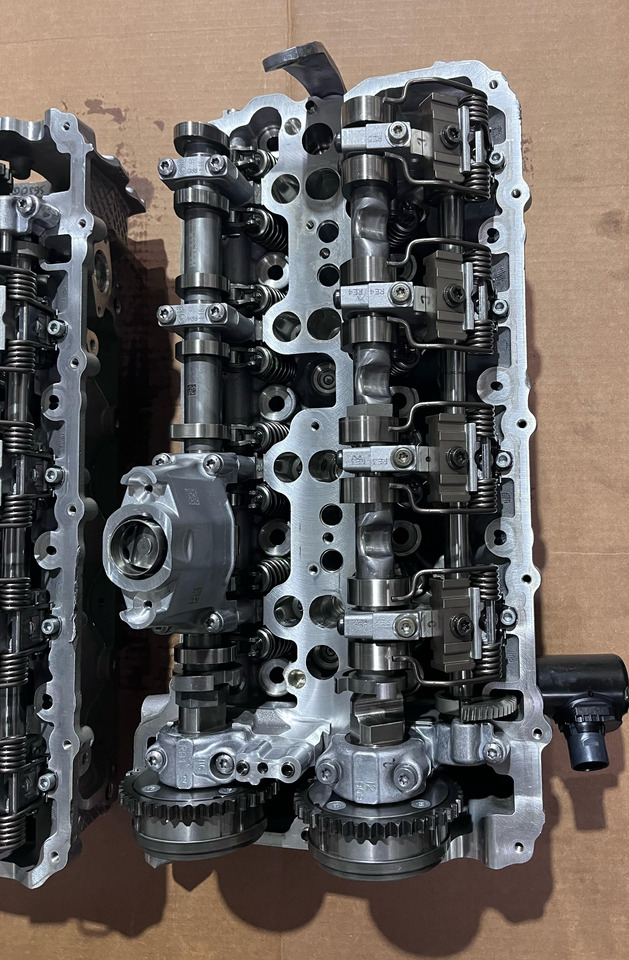 BMW BMW Cylinderheads M5 F90 M8 F91 F92 F93 - Cilinderblok: afbeelding 3 BMW BMW Cylinderheads M5 F90 M8 F91 F92 F93 - Cilinderblok: afbeelding 3
