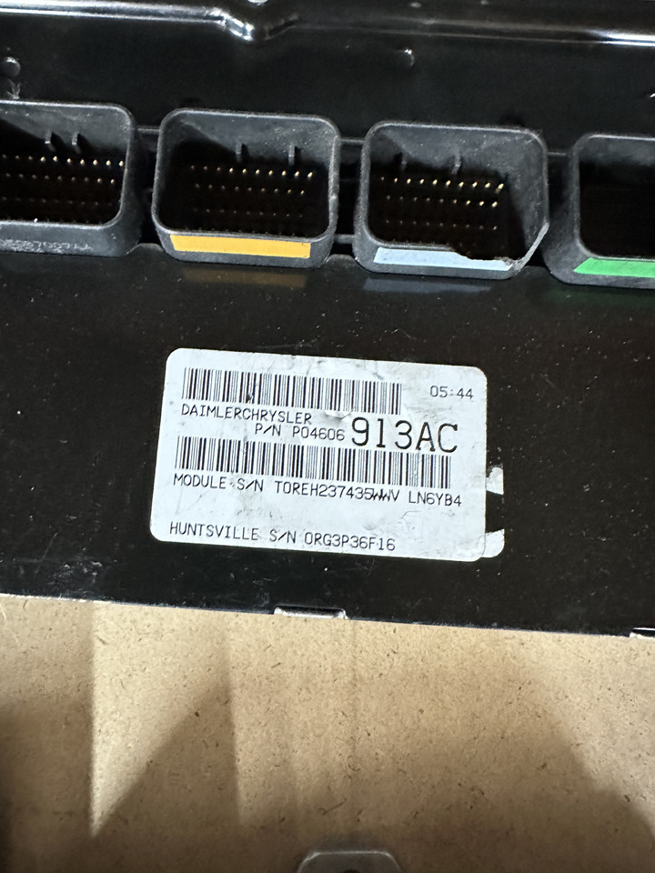 Chrysler Charger Ecu p04606838ac - ECU voor Andere machine: afbeelding 1 Chrysler Charger Ecu p04606838ac - ECU voor Andere machine: afbeelding 1
