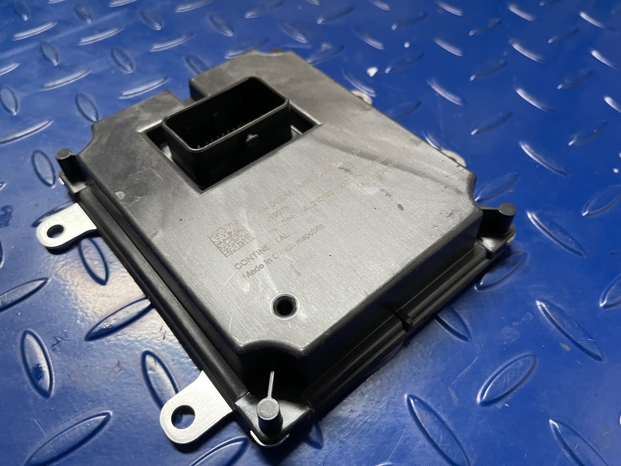 John Deere M50 radar unit AL219075 - ECU voor Landbouwmachine: afbeelding 1 John Deere M50 radar unit AL219075 - ECU voor Landbouwmachine: afbeelding 1