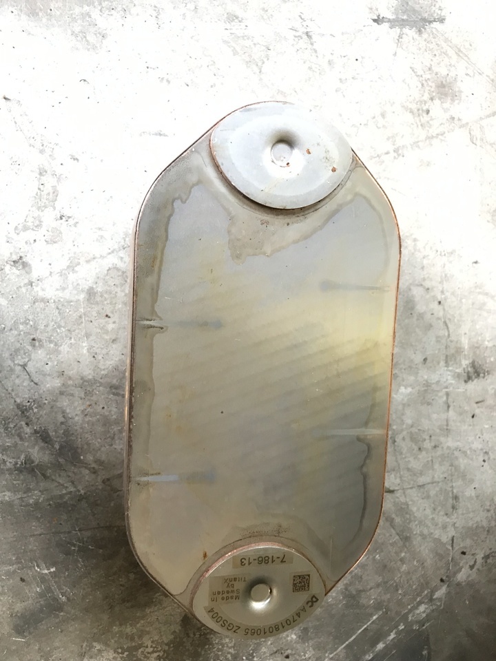 MERCEDES-BENZ Actros Euro 5, 6 - Radiateur voor Vrachtwagen: afbeelding 1 MERCEDES-BENZ Actros Euro 5, 6 - Radiateur voor Vrachtwagen: afbeelding 1