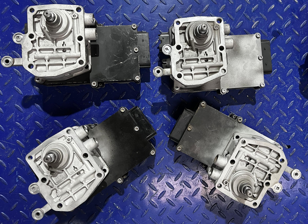 MERCEDES-BENZ Gearbox ECU GS Selector MP2 MP3 0034462609 - Versnellingsbak en onderdelen: afbeelding 1 MERCEDES-BENZ Gearbox ECU GS Selector MP2 MP3 0034462609 - Versnellingsbak en onderdelen: afbeelding 1