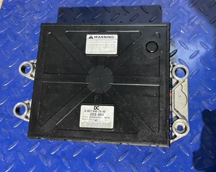 Mercedes A0074462440 ZGS001 - ECU voor Vrachtwagen: afbeelding 3 Mercedes A0074462440 ZGS001 - ECU voor Vrachtwagen: afbeelding 3