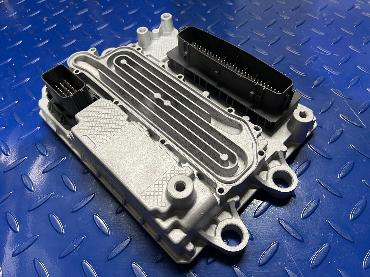 Mercedes Actros MP4 MCM A0024461735 Reconditioned - ECU voor Vrachtwagen: afbeelding 2 Mercedes Actros MP4 MCM A0024461735 Reconditioned - ECU voor Vrachtwagen: afbeelding 2