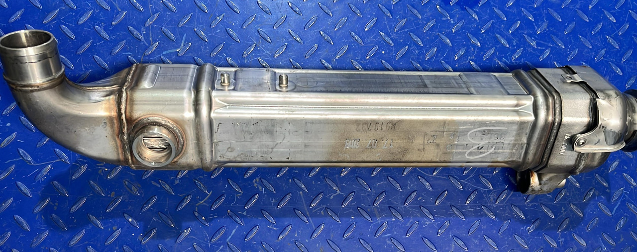 Mercedes Benz Actros Axor Arocs Antos MP4 A4701400675 - EGR koeler voor Vrachtwagen: afbeelding 2 Mercedes Benz Actros Axor Arocs Antos MP4 A4701400675 - EGR koeler voor Vrachtwagen: afbeelding 2