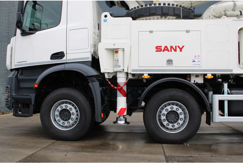 Mercedes-Benz Arocs 4840 8x4 Sany SY56 Concrete pump Build by Putzmeister - Betonpomp: afbeelding 5 Mercedes-Benz Arocs 4840 8x4 Sany SY56 Concrete pump Build by Putzmeister - Betonpomp: afbeelding 5