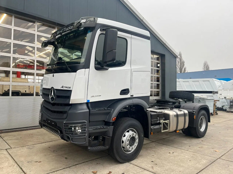 Mercedes-Benz Actros 2045 S 4x2 Tractor Head - Trekker: afbeelding 1 Mercedes-Benz Actros 2045 S 4x2 Tractor Head - Trekker: afbeelding 1
