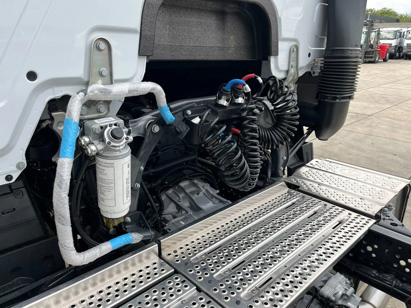 Nieuw Trekker Mercedes-Benz Actros 3340 S 6x4 Tractor Head: afbeelding 13