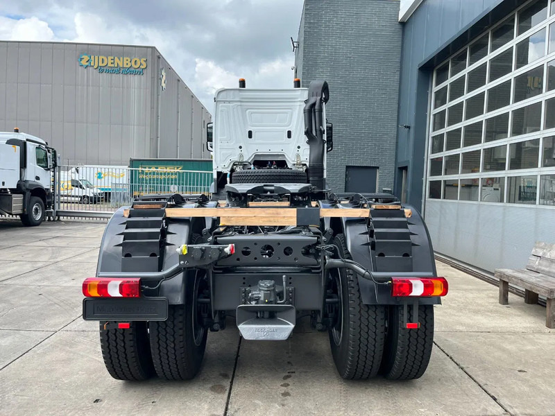 Mercedes-Benz Arocs 4058 AS 6x6 Tractor Head 180T Push Pull euro3 (Pre order) - Trekker: afbeelding 4 Mercedes-Benz Arocs 4058 AS 6x6 Tractor Head 180T Push Pull euro3 (Pre order) - Trekker: afbeelding 4