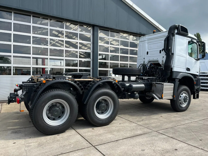 Mercedes-Benz Arocs 4058 AS 6x6 Tractor Head 180T Push Pull euro3 (Pre order) - Trekker: afbeelding 5 Mercedes-Benz Arocs 4058 AS 6x6 Tractor Head 180T Push Pull euro3 (Pre order) - Trekker: afbeelding 5