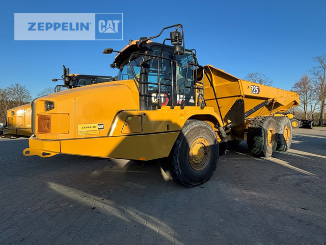 Cat 725-04A - Kiepwagen met knikbesturing: afbeelding 3 Cat 725-04A - Kiepwagen met knikbesturing: afbeelding 3