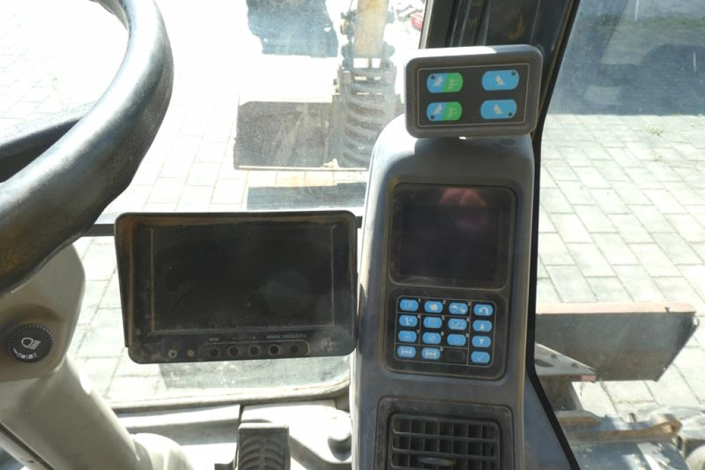 KOMATSU HANOMAG Mobilbagger PW140-7 Mobilbagger - Mobiele graafmachine: afbeelding 5 KOMATSU HANOMAG Mobilbagger PW140-7 Mobilbagger - Mobiele graafmachine: afbeelding 5