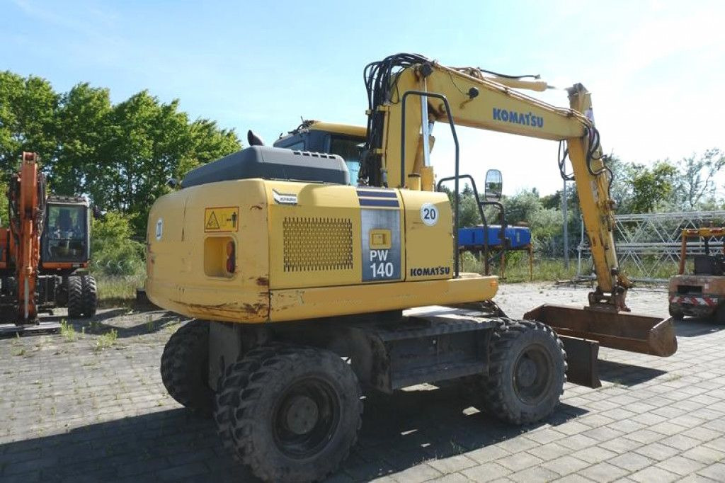 Komatsu Mobilbagger PW140-7 Mobilbagger - Mobiele graafmachine: afbeelding 3 Komatsu Mobilbagger PW140-7 Mobilbagger - Mobiele graafmachine: afbeelding 3