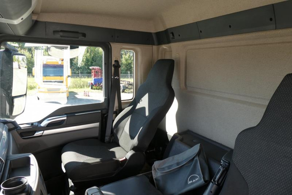 MAN TG-S 35.460 8x6 4 Achs Muldenkipper Meiller 18m³ - Kiepwagen: afbeelding 3 MAN TG-S 35.460 8x6 4 Achs Muldenkipper Meiller 18m³ - Kiepwagen: afbeelding 3