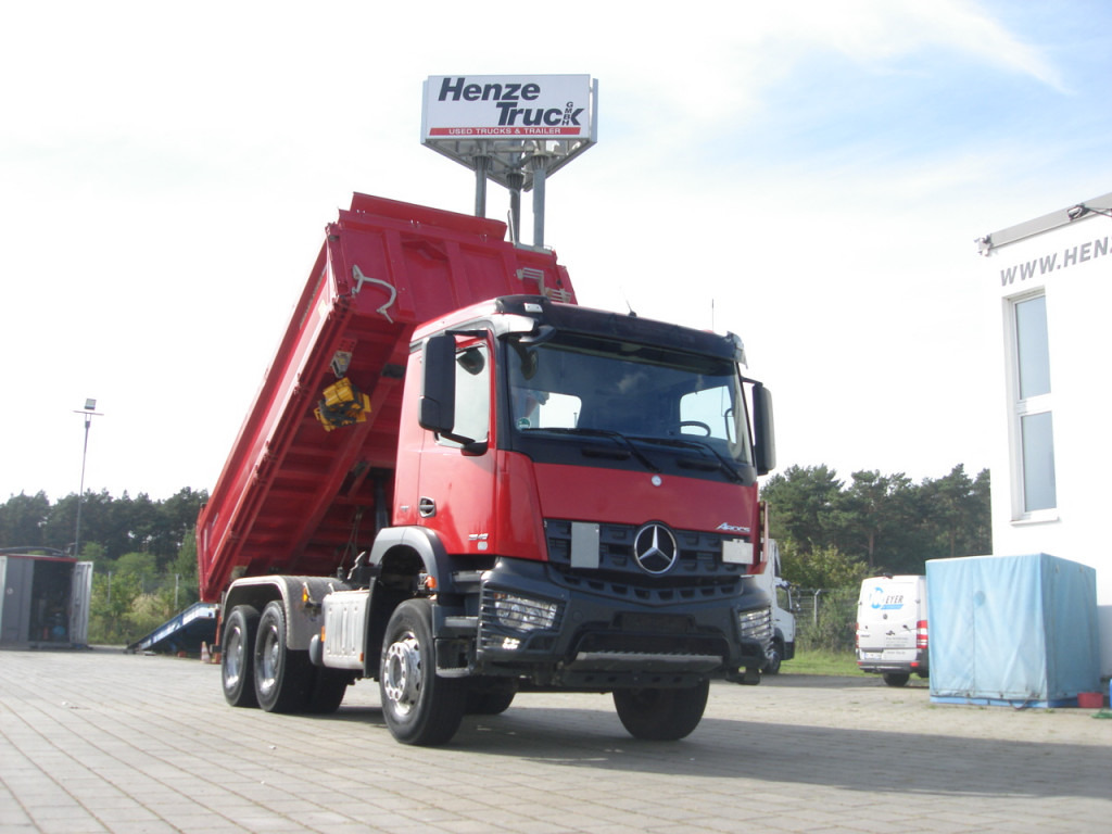 MERCEDES-BENZ Arocs 2646 K 6x4 3-Achs Kipper Bordmatik links - Kipper vrachtwagen: afbeelding 1 MERCEDES-BENZ Arocs 2646 K 6x4 3-Achs Kipper Bordmatik links - Kipper vrachtwagen: afbeelding 1