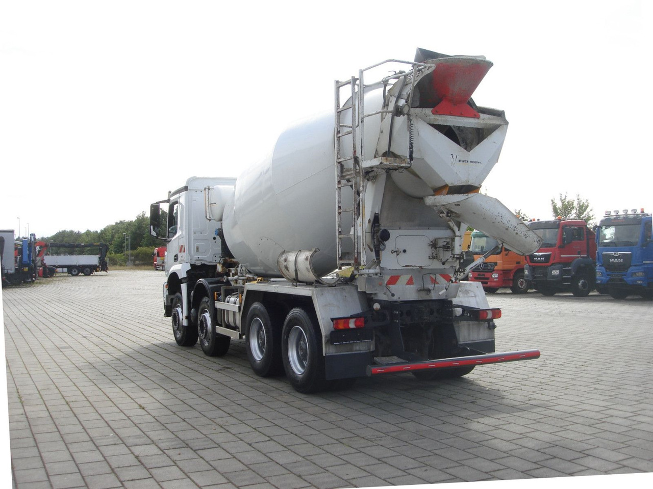 Mercedes-Benz Arocs 3240 B 8x4 - Betonmixer: afbeelding 3 Mercedes-Benz Arocs 3240 B 8x4 - Betonmixer: afbeelding 3