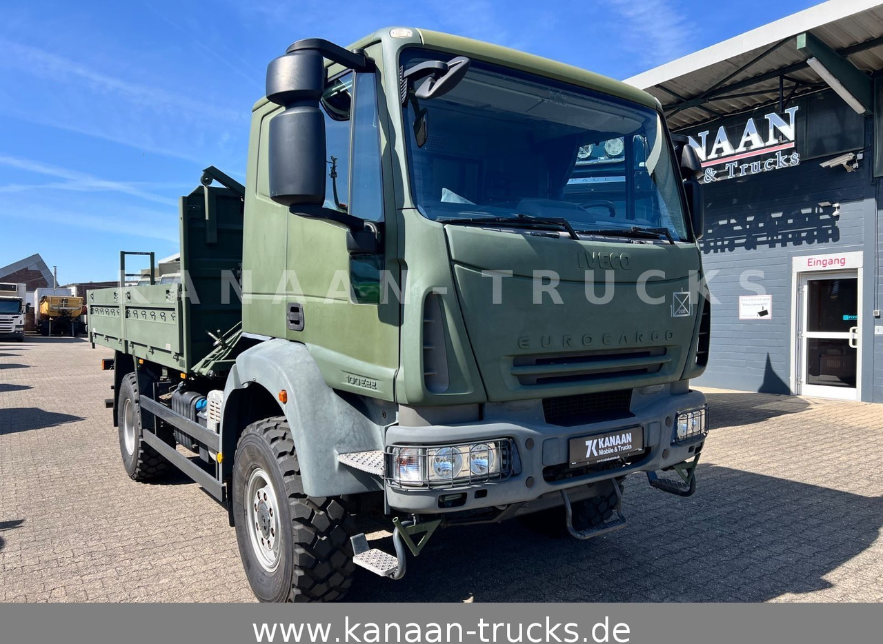 Iveco ML100E22WM-BW 4x4 Miltär Camper Exped 19 TKm - Vrachtwagen met open laadbak: afbeelding 1 Iveco ML100E22WM-BW 4x4 Miltär Camper Exped 19 TKm - Vrachtwagen met open laadbak: afbeelding 1
