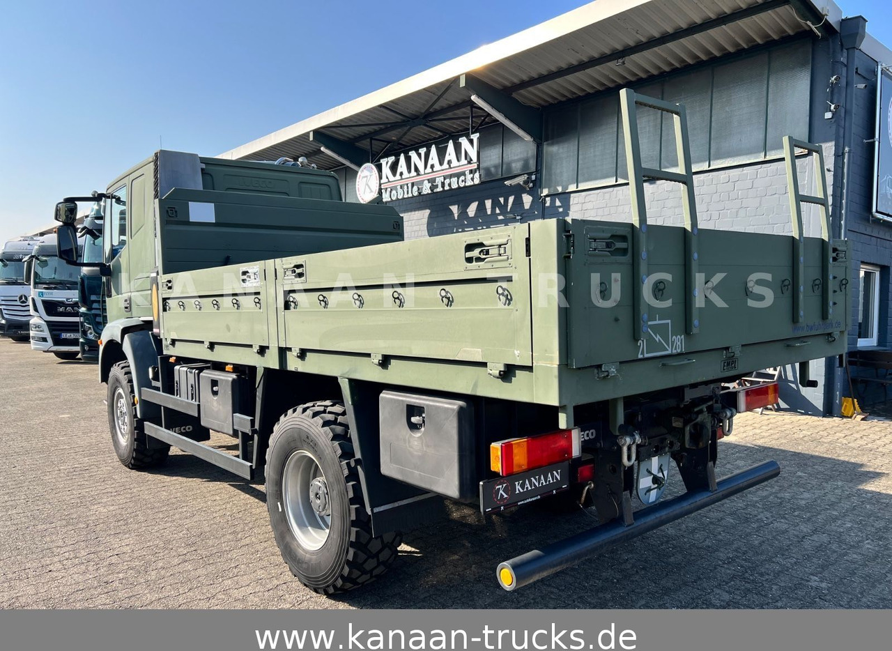 Iveco ML100E22WM-BW 4x4 Miltär Camper Exped 8.670Km - Vrachtwagen met open laadbak: afbeelding 4 Iveco ML100E22WM-BW 4x4 Miltär Camper Exped 8.670Km - Vrachtwagen met open laadbak: afbeelding 4