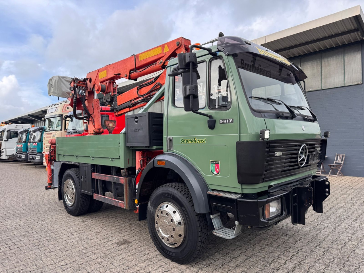 Mercedes-Benz 1417 AK Allrad Palfinger Montagekran 17,7m 64TKM - Kraanwagen: afbeelding 1 Mercedes-Benz 1417 AK Allrad Palfinger Montagekran 17,7m 64TKM - Kraanwagen: afbeelding 1