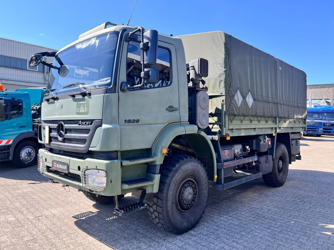 Mercedes-Benz 1829 A Axor 4x4 EX- 31 TKM Camper Expedi - Schuifzeilen vrachtwagen: afbeelding 2 Mercedes-Benz 1829 A Axor 4x4 EX- 31 TKM Camper Expedi - Schuifzeilen vrachtwagen: afbeelding 2