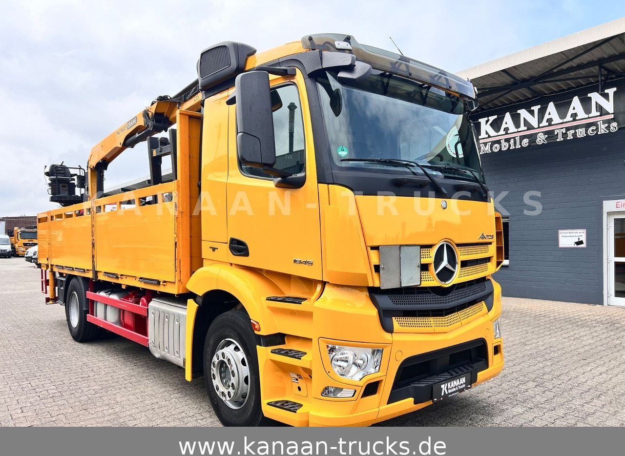 Mercedes-Benz 1845 Antos 4x2 Baustoffkran Palfinger 21001L - Kraanwagen: afbeelding 1 Mercedes-Benz 1845 Antos 4x2 Baustoffkran Palfinger 21001L - Kraanwagen: afbeelding 1