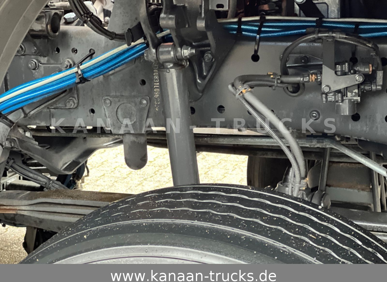 Veegwagen Mercedes-Benz 2032 Actros 4x4 Bucher STKF 9500  AIRPORT  KLIMA: afbeelding 19