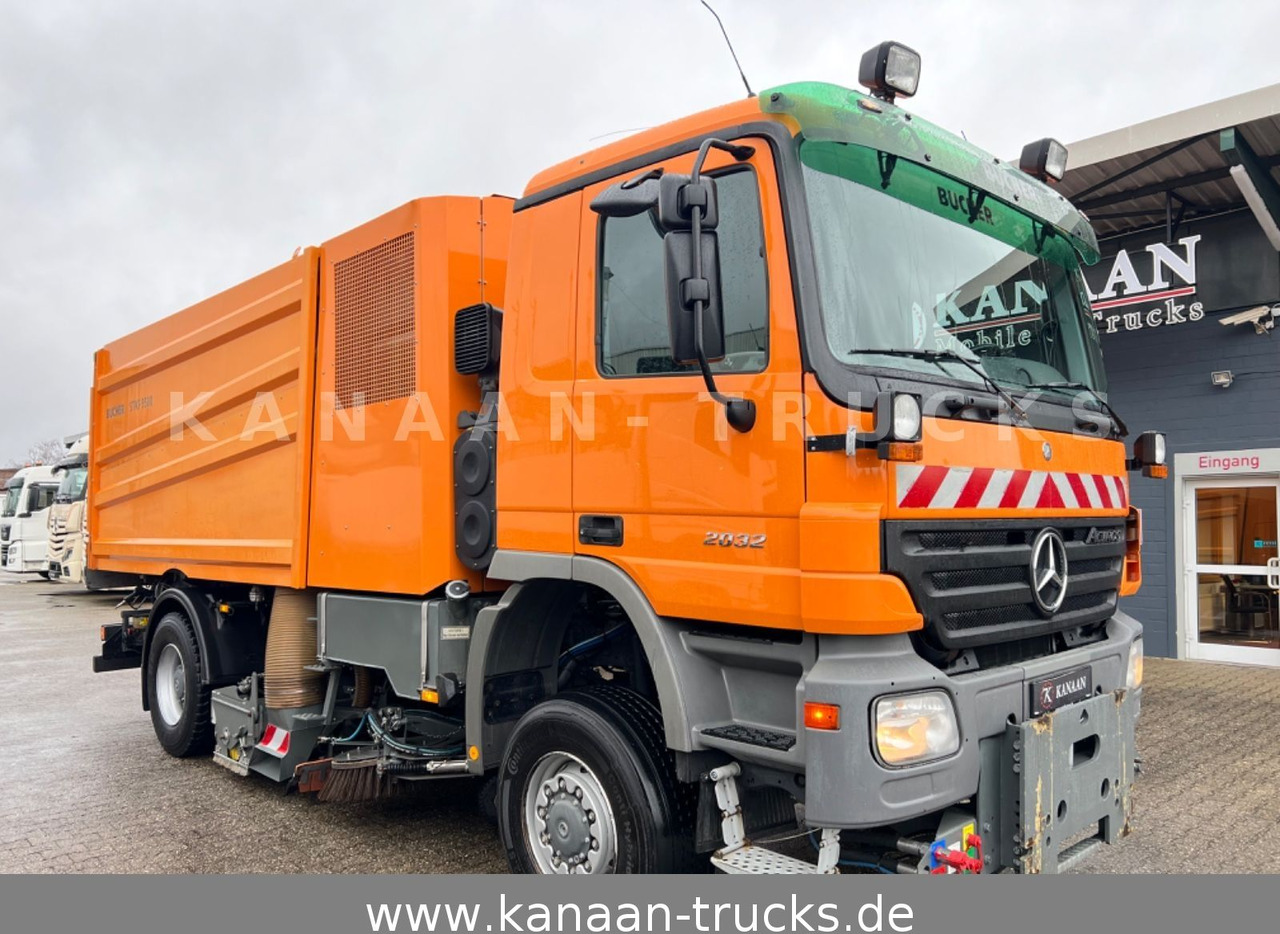 Mercedes-Benz 2032 Actros 4x4 Bucher STKF 9500 AIRPORT KLIMA - Veegwagen: afbeelding 2 Mercedes-Benz 2032 Actros 4x4 Bucher STKF 9500 AIRPORT KLIMA - Veegwagen: afbeelding 2