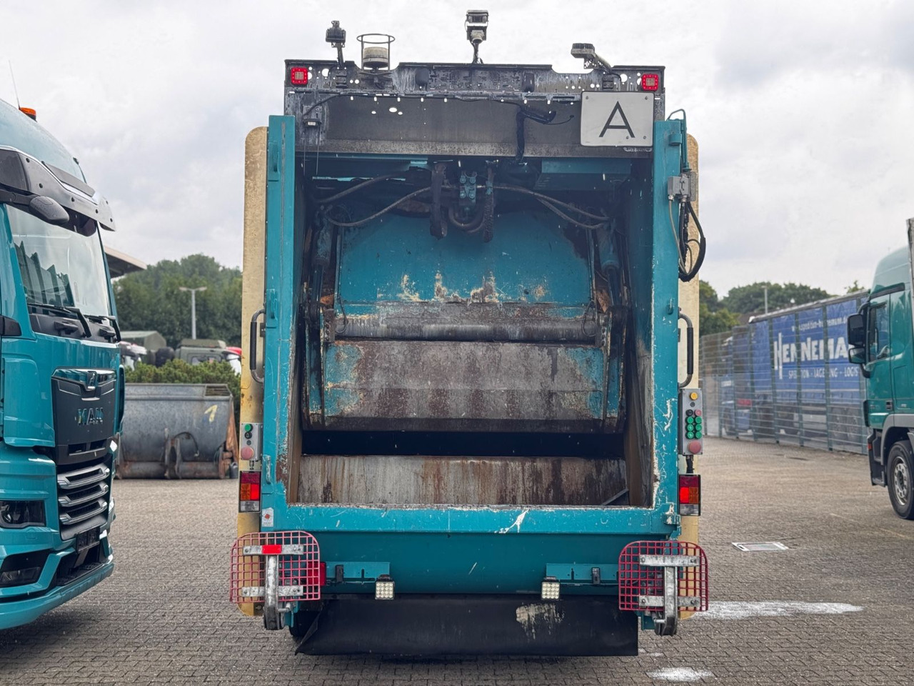 Mercedes-Benz 2630 Econic Müllwagen Zöller - Vuilniswagen: afbeelding 4 Mercedes-Benz 2630 Econic Müllwagen Zöller - Vuilniswagen: afbeelding 4