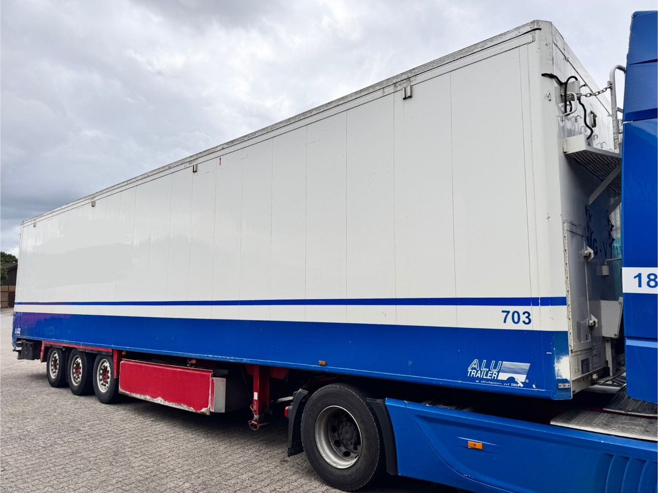 Stas S300 ZX Walkingfloor 3 x Vorhanden TÜV NEU - Schuifvloer oplegger: afbeelding 4 Stas S300 ZX Walkingfloor 3 x Vorhanden TÜV NEU - Schuifvloer oplegger: afbeelding 4