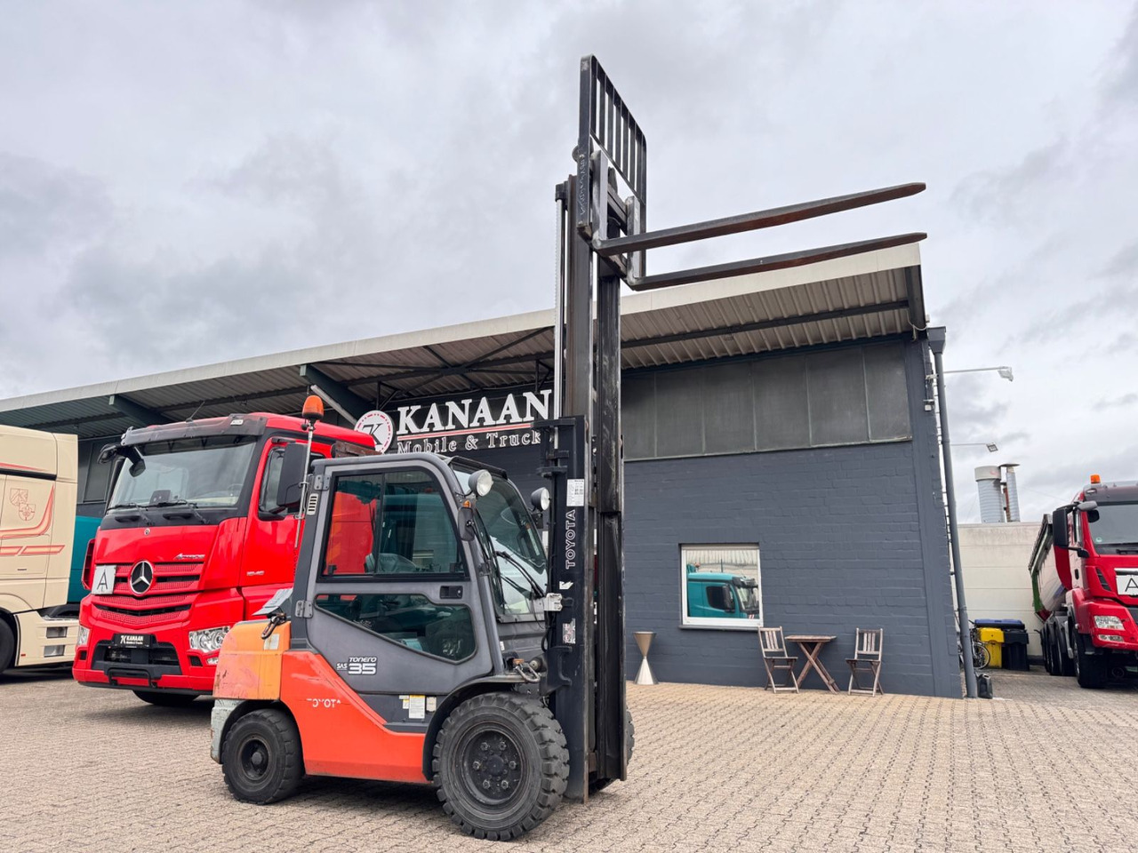 Toyota Tonero 35  Diesel Stapler 3.274h  Sideshift - Diesel heftruck: afbeelding 2 Toyota Tonero 35  Diesel Stapler 3.274h  Sideshift - Diesel heftruck: afbeelding 2