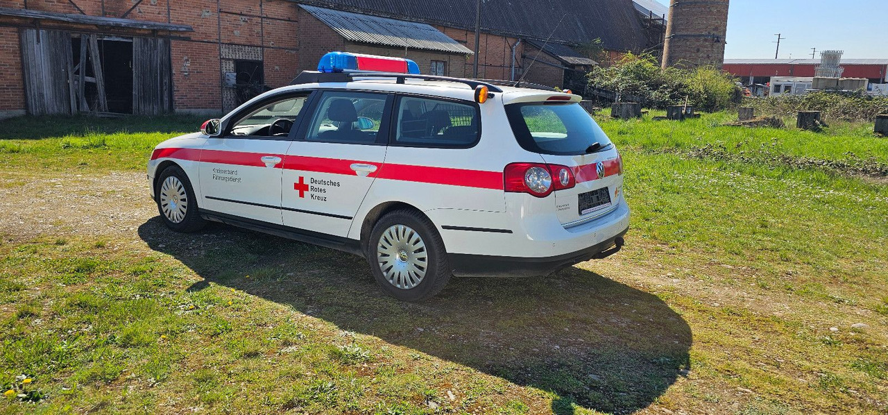 Volkswagen Allrad Feuerwehr Kommandowagen HVO KDOW ELW - Sedan: afbeelding 3 Volkswagen Allrad Feuerwehr Kommandowagen HVO KDOW ELW - Sedan: afbeelding 3