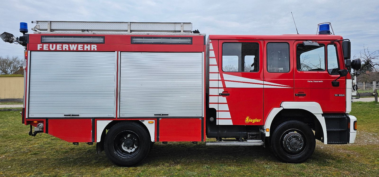 MAN Feuerwehr Löschfahrzeug 14.264 Autobomba - Vrachtwagen: afbeelding 5 MAN Feuerwehr Löschfahrzeug 14.264 Autobomba - Vrachtwagen: afbeelding 5