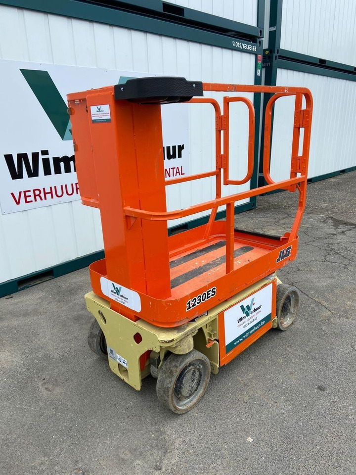 JLG 1230 ES (10150) - Schaarlift: afbeelding 2 JLG 1230 ES (10150) - Schaarlift: afbeelding 2