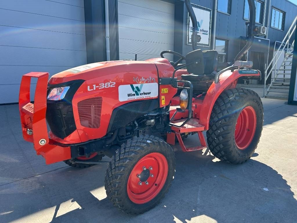 Kubota L1-382 HST - Gemeentelijke tractor: afbeelding 2 Kubota L1-382 HST - Gemeentelijke tractor: afbeelding 2