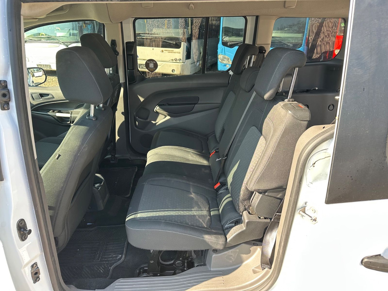 Ford Grand Tourneo 1.5 EcoBlue 74kW Auto Trend - Personenvervoer: afbeelding 5 Ford Grand Tourneo 1.5 EcoBlue 74kW Auto Trend - Personenvervoer: afbeelding 5